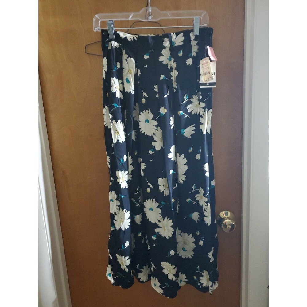 Gianni Sport womens black skirt with flowers size 8 NWT RETAIL 98.00